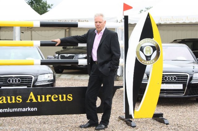 Aureus sponsort Hindernis für Reitverein